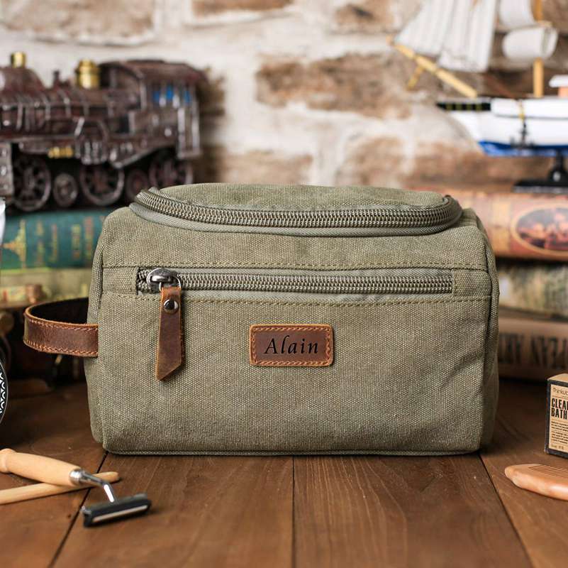 Personalized Groomsmen Gift, Dopp Kit Bag Customized Canvas Toiletry Bag Make Up Bag Monogram Mens Toiletry Bag - icambag