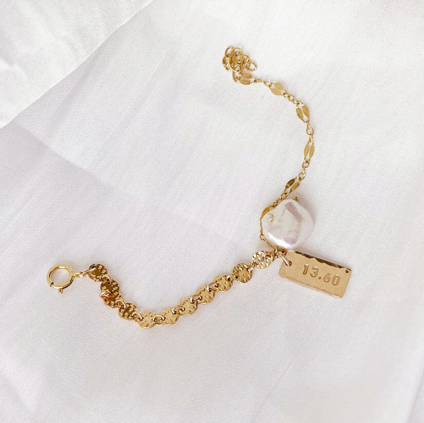 Bridesmaid Gifts Personalized Bracelet Pearl Charm Bracelet Engraved Bracelet Monogrammed Bracelet - urweddinggifts