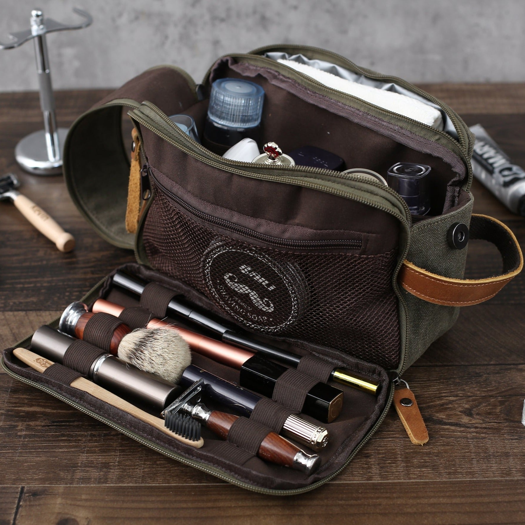 Groomsmen Gift Monogrammed Toiletry Bag, Canvas Dopp Kit Shaving Kit B –  UrWeddingGifts