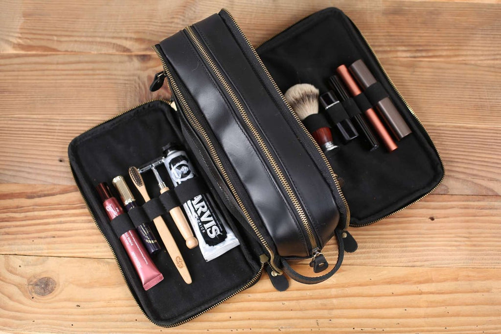 Groomsmen Gifts, Waterproof Leather Toiletry Bag, Groomsmen Proposal, Best Man Gift, Bridesmaid Gifts, Leather Dopp Kit, Mens Shaving Kit