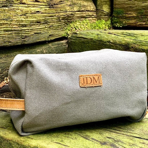 Personalized Mens Toiletry Bag, Groomsmen Gift, Birthday Gift For Dad, Fathers Day Gifts, Dopp Kit, Engraved Men's Travel Bag