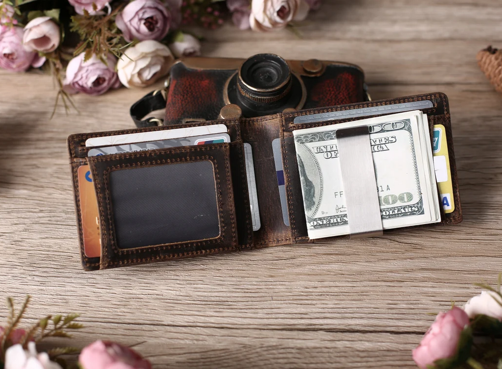Personalized Groomsmen Gifts, AirTag Money Clip, Gifts for Men, Christmas Gifts, Valentine's Day Gift, Bifold Card Holder, Leather Wallet